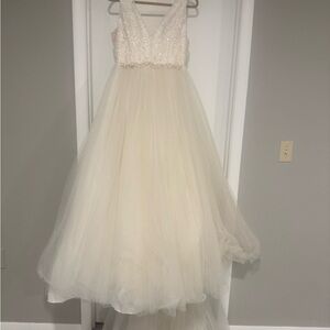 Jasmine Wedding Gown Dress Size 12 Ivory Sequins 7 Layers Train Sparkly